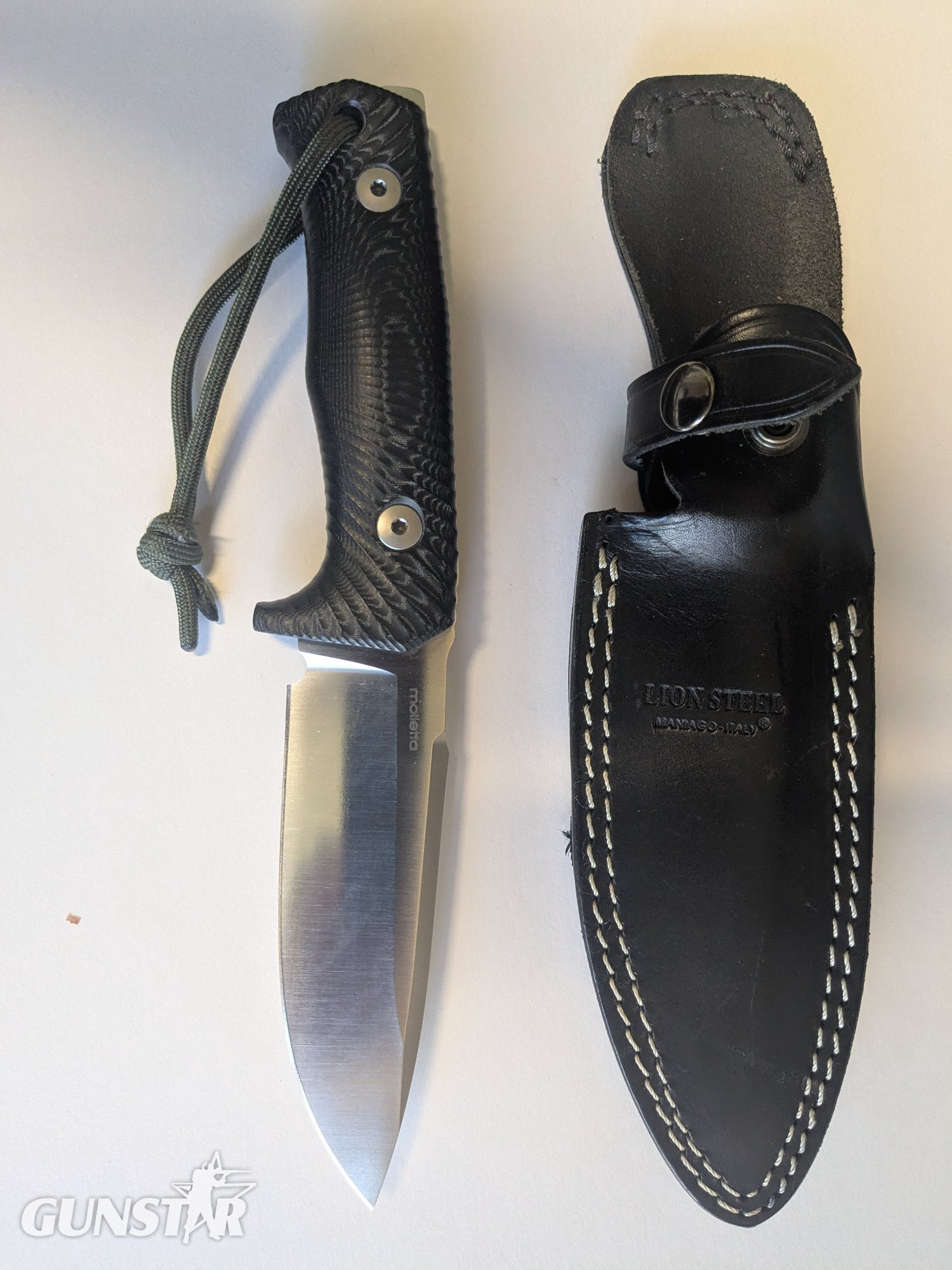 Lionsteel T 5 . Knive