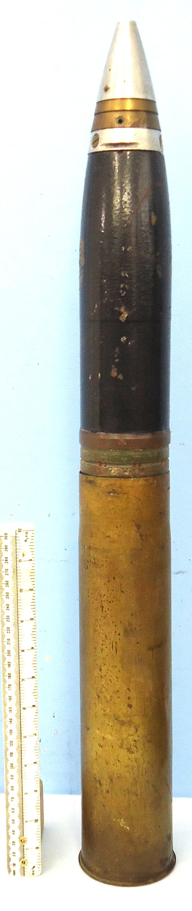WW2, 1943 Dated, American 75mm (75x350R) M48 High Explosive Round with Super Quick Fuze for the Sherman M4 Tank. O 2420 WW2, 1943 Dated, American 75mm (75x350R) M48 High Explosive Round with Super Quick Fuze for the Sherman M4 Tank. O 2420 Various Other Ammunition - {CATEGORY} in 